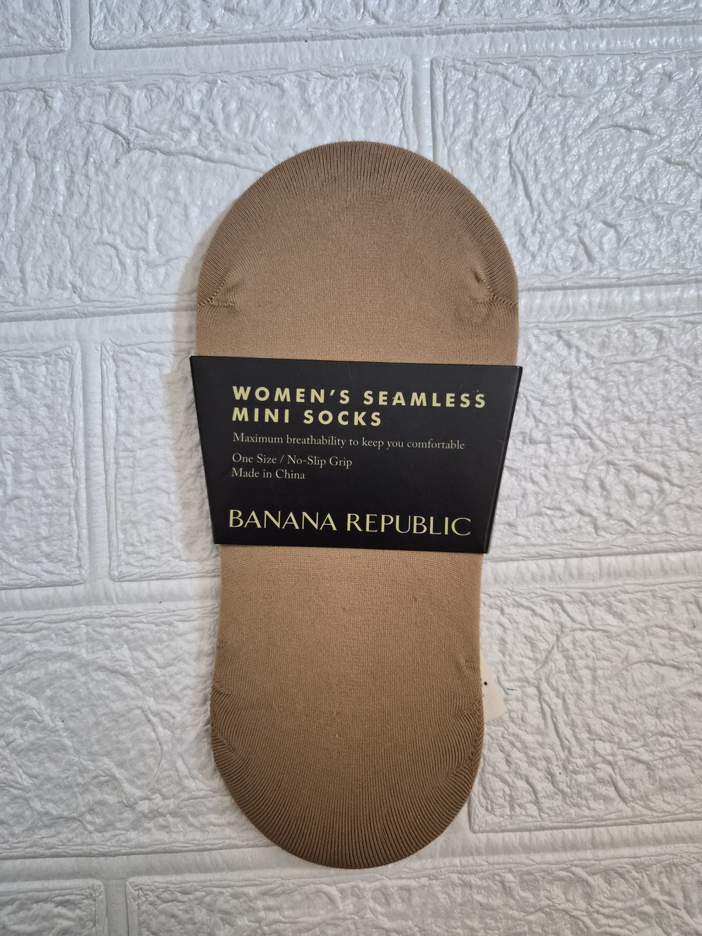 Banana Republic Women's Seamless Mini Socks in Beige